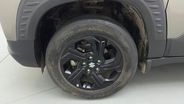 Second-hand 2022 Maruti Brezza Zxi for sale in Gurgaon-20