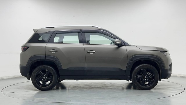 Second-hand 2022 Maruti Brezza Zxi for sale in Gurgaon-2