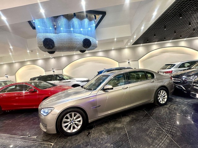 Second-hand 2014 BMW 7 Series Signature 730Ld for sale in New Delhi-20