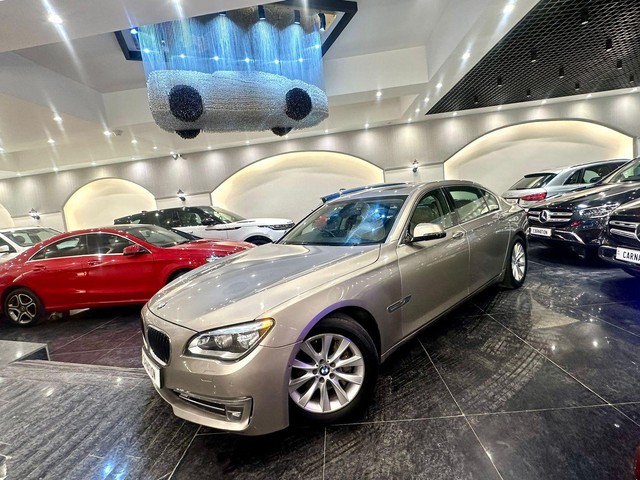 Second-hand 2014 BMW 7 Series Signature 730Ld for sale in New Delhi-2