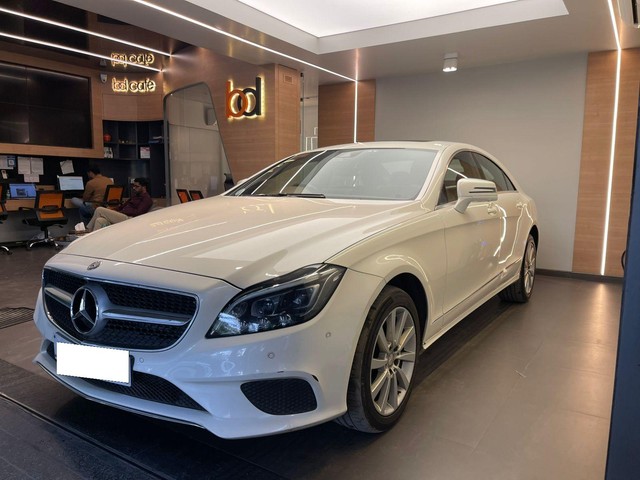 Second-hand 2015 Mercedes-Benz SLK-Class SLK 350 for sale in Mumbai-3