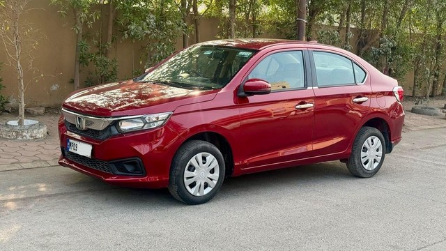 Honda Amaze S CVT Diesel BSIV Second-hand 2018 Honda Amaze S CVT Diesel BSIV for sale in Indore-3