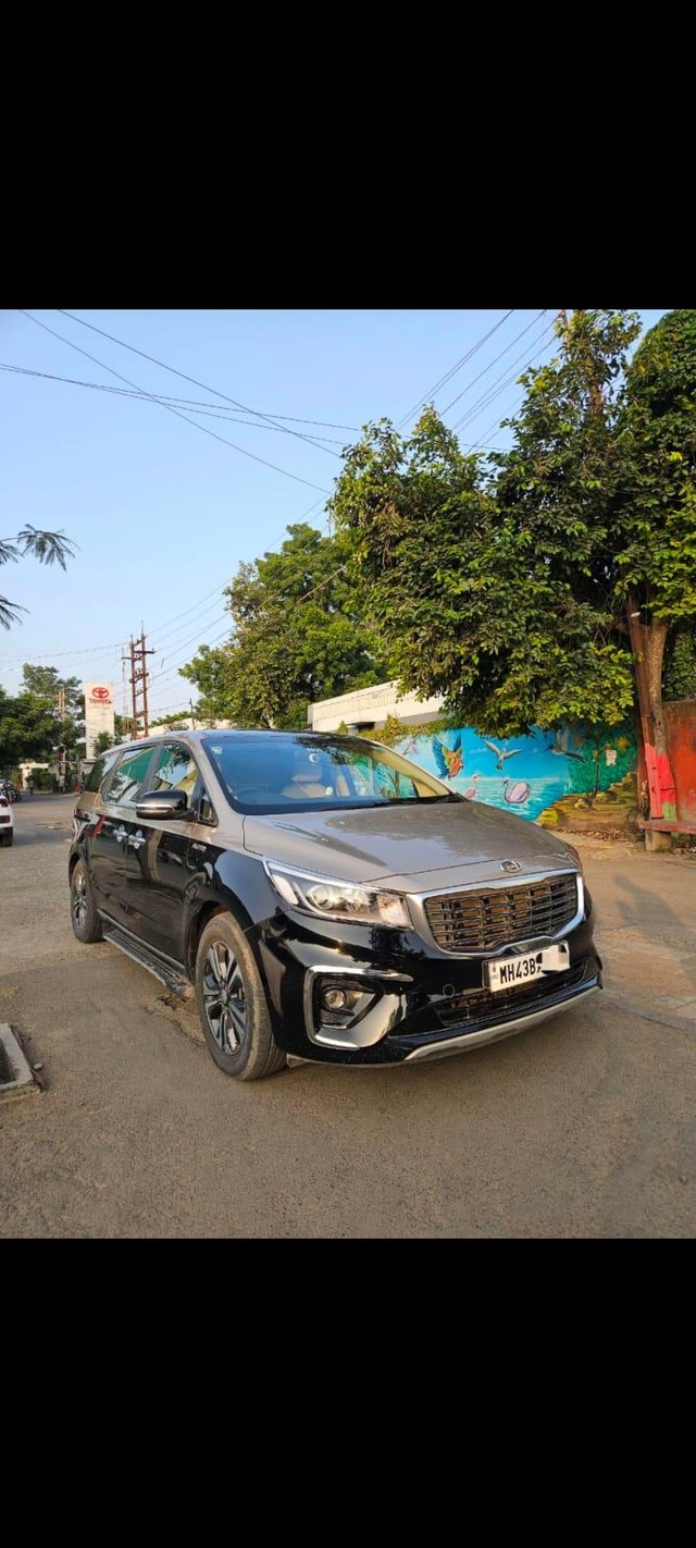 Kia Carnival Prestige 6 STR Second-hand 2021 Kia Carnival Prestige 6 STR for sale in Indore-0