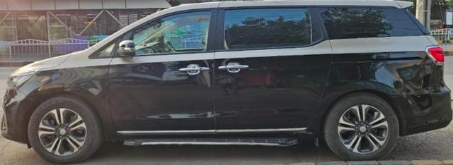 Kia Carnival Prestige 6 STR Second-hand 2021 Kia Carnival Prestige 6 STR for sale in Indore-1