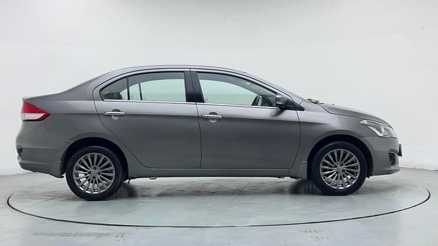 Second-hand 2017 Maruti Suzuki Ciaz Petrol for sale in Ghaziabad-2