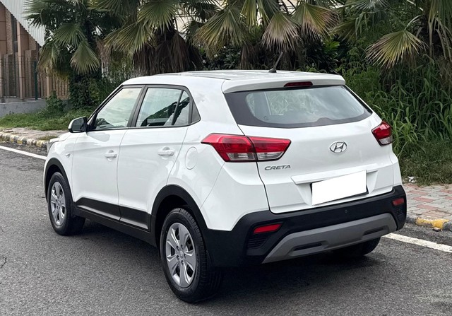 Second-hand 2019 Hyundai Creta 1.6 EX Petrol for sale in New Delhi-12