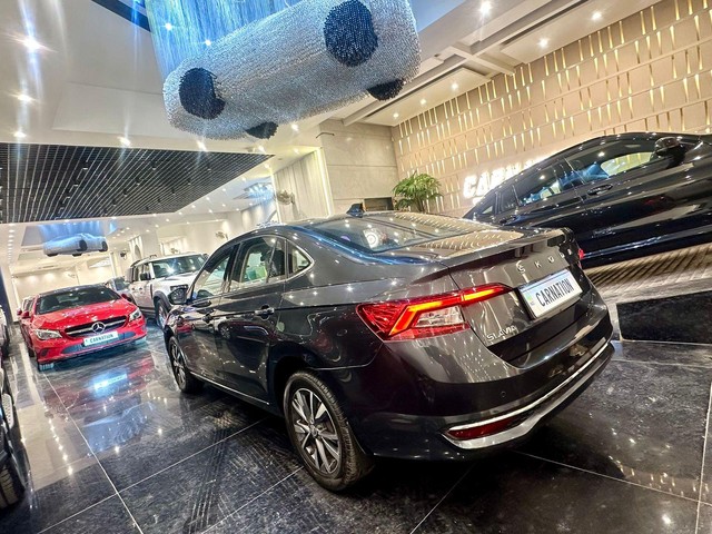 Second-hand 2022 Skoda Slavia 1.0 TSI Style AT BSVI for sale in New Delhi-3