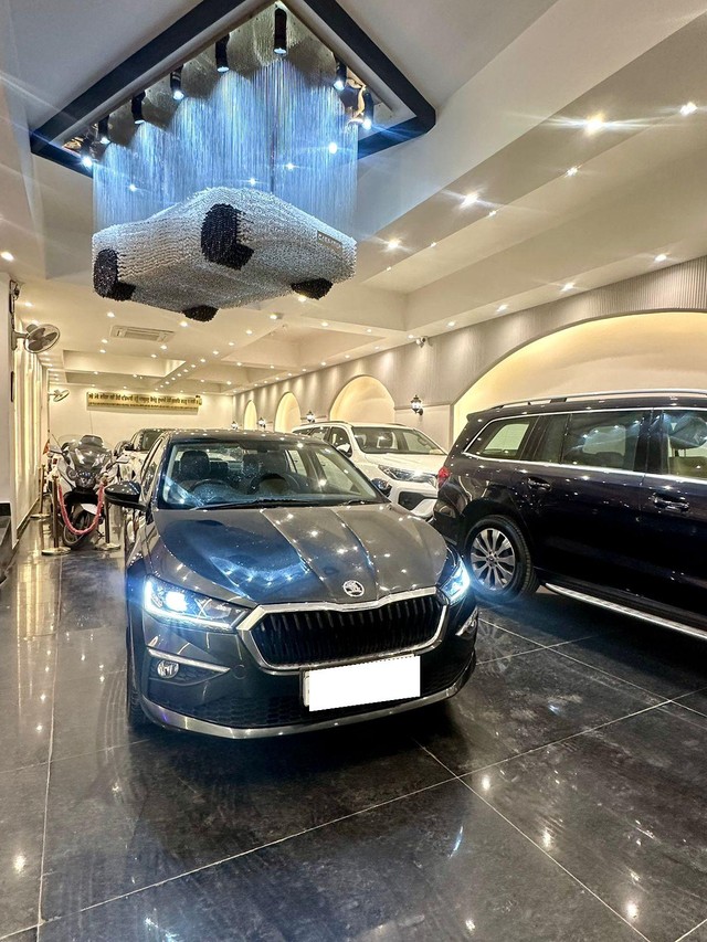 Second-hand 2022 Skoda Slavia 1.0 TSI Style AT BSVI for sale in New Delhi-19