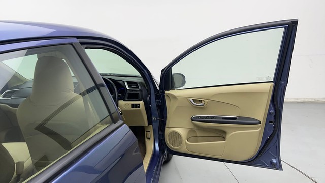 Second-hand 2016 Honda Amaze 2nd Gen VX for sale in Lucknow-16