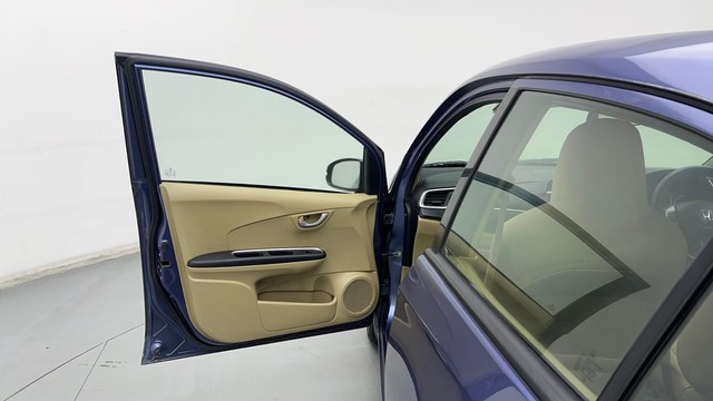 Second-hand 2016 Honda Amaze 2nd Gen VX for sale in Lucknow-31