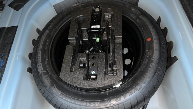 Second-hand 2022 Skoda Slavia 1.0 TSI Style AT BSVI for sale in Noida-21