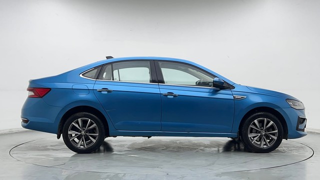 Second-hand 2022 Skoda Slavia 1.0 TSI Style AT BSVI for sale in Noida-2