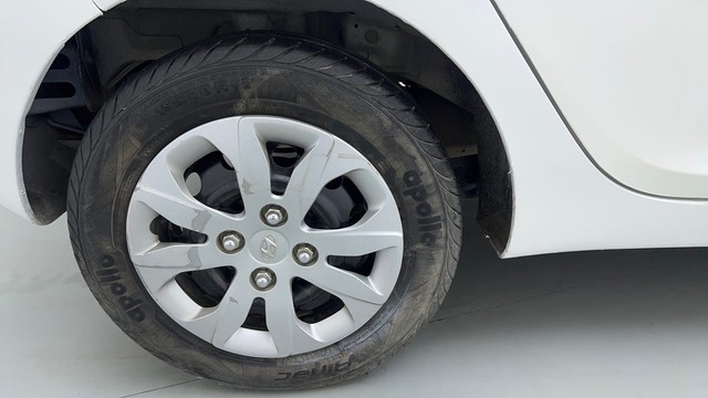 Second-hand 2015 Hyundai EON Magna for sale in Gurgaon-18