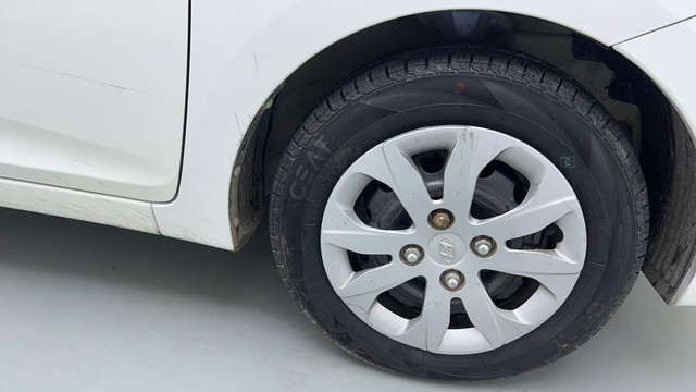 Second-hand 2015 Hyundai EON Magna for sale in Gurgaon-17