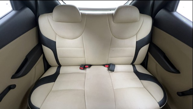 Second-hand 2015 Hyundai EON Magna for sale in Gurgaon-23