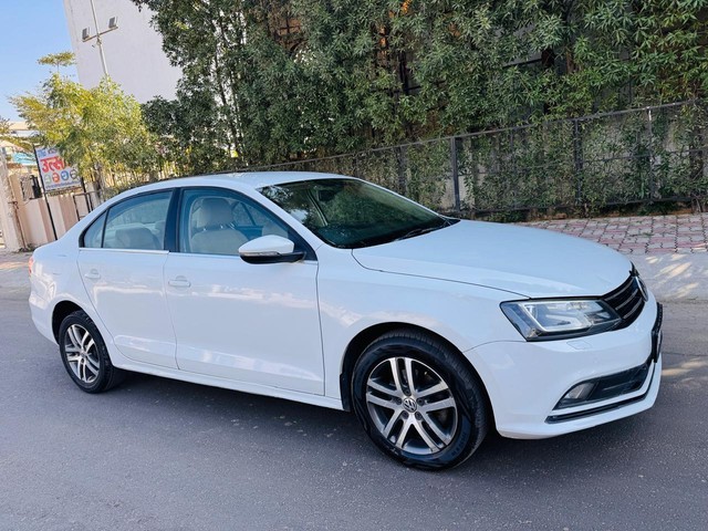 Second-hand 2016 Volkswagen Polo 1.2 MPI Highline for sale in Jaipur-4