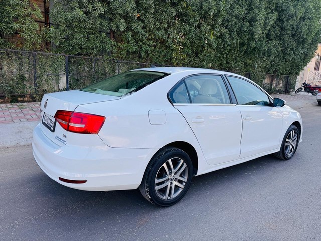 Second-hand 2016 Volkswagen Polo 1.2 MPI Highline for sale in Jaipur-3