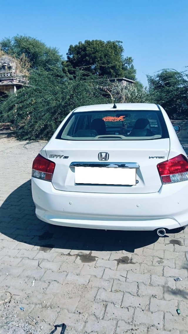 Second-hand 2010 Honda City 1.5 E MT for sale in Sikar-1