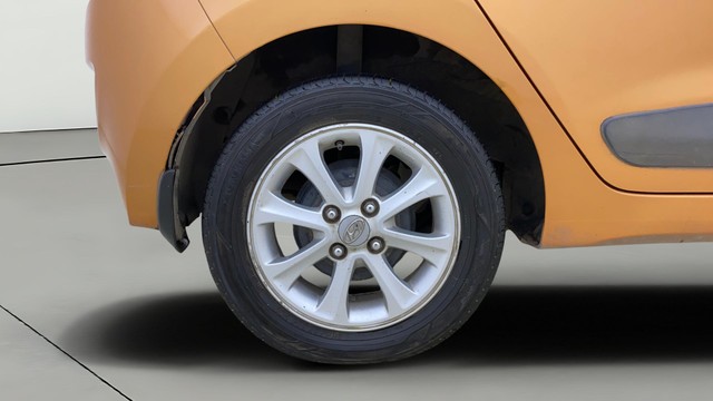 Second-hand 2015 Hyundai Grand i10 AT Asta for sale in Mumbai-25