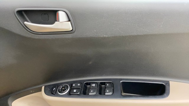 Second-hand 2015 Hyundai Grand i10 AT Asta for sale in Mumbai-17