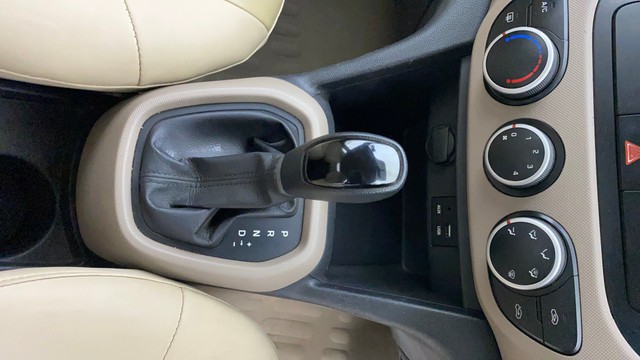 Second-hand 2015 Hyundai Grand i10 AT Asta for sale in Mumbai-13