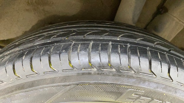 Second-hand 2015 Hyundai Grand i10 AT Asta for sale in Mumbai-32