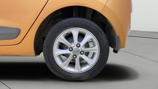 Second-hand 2015 Hyundai Grand i10 AT Asta for sale in Mumbai-27