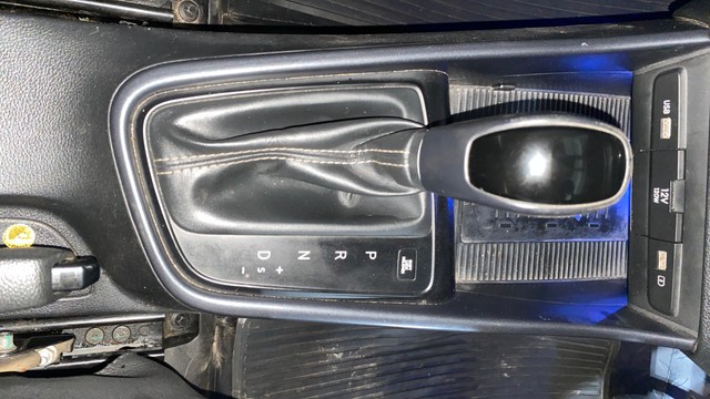 Second-hand 2023 Hyundai i20 Asta Opt IVT for sale in Kolkata-23