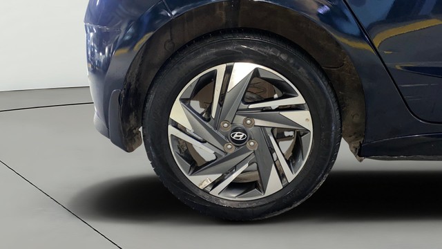 Second-hand 2023 Hyundai i20 Asta Opt IVT for sale in Kolkata-28