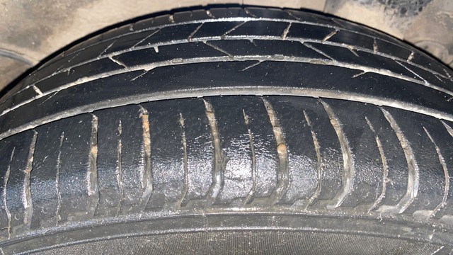 Second-hand 2023 Hyundai i20 Asta Opt IVT for sale in Kolkata-5