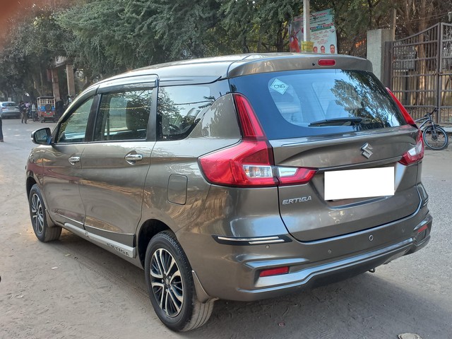 Second-hand 2022 Maruti Ertiga ZXI CNG for sale in New Delhi-8