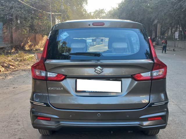 Second-hand 2022 Maruti Ertiga ZXI CNG for sale in New Delhi-2