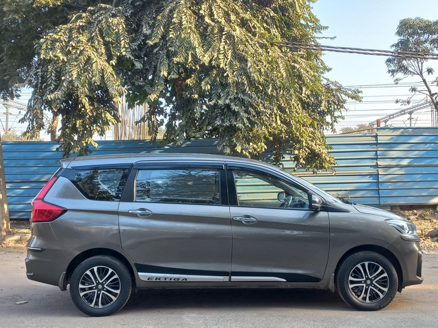 Second-hand 2022 Maruti Ertiga ZXI CNG for sale in New Delhi-1