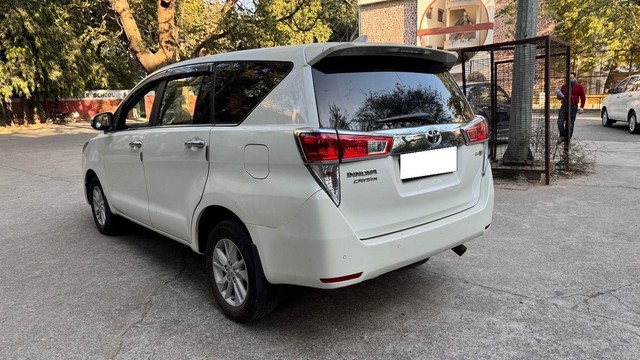 Second-hand 2020 Toyota Innova Crysta 2.4 G MT for sale in New Delhi-11