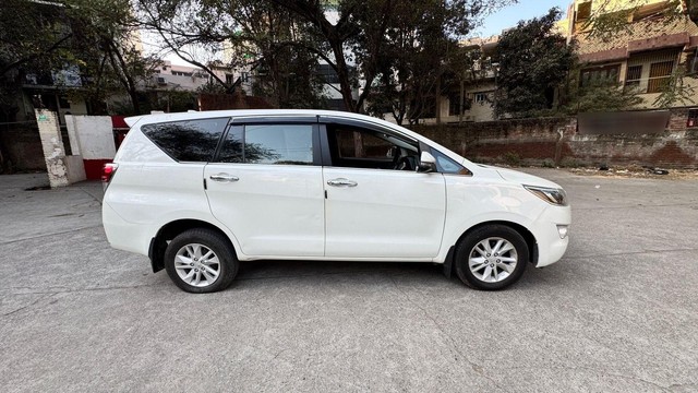 Second-hand 2020 Toyota Innova Crysta 2.4 G MT for sale in New Delhi-1