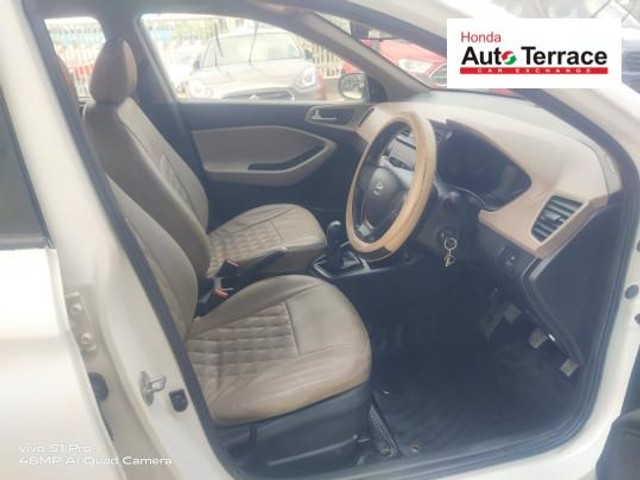 Second-hand 2016 Hyundai i20 Era 1.2 for sale in Pondicherry-10