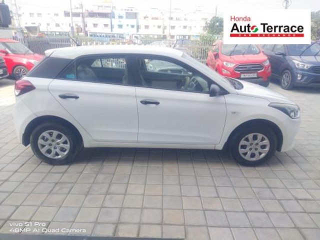 Second-hand 2016 Hyundai i20 Era 1.2 for sale in Pondicherry-1