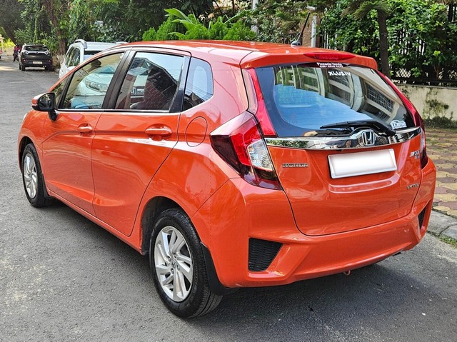 Second-hand 2015 Honda Jazz 1.5 V i DTEC for sale in Kolkata-9