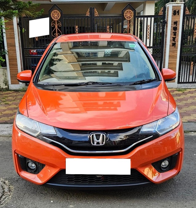 Second-hand 2015 Honda Jazz 1.5 V i DTEC for sale in Kolkata-4