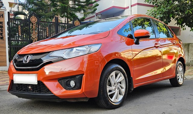 Second-hand 2015 Honda Jazz 1.5 V i DTEC for sale in Kolkata-10