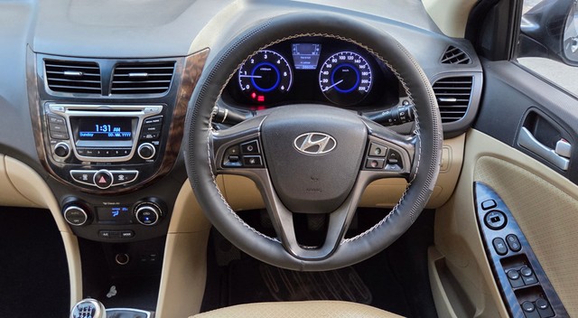 Hyundai Verna 1.6 SX CRDi (O) Second-hand 2015 Hyundai Verna 1.6 SX CRDi (O) for sale in Kolkata-15