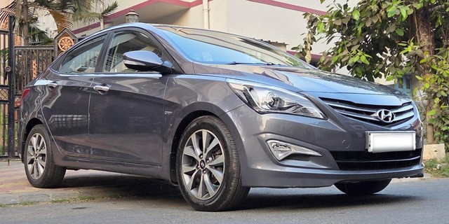 Hyundai Verna 1.6 SX CRDi (O) Second-hand 2015 Hyundai Verna 1.6 SX CRDi (O) for sale in Kolkata-20