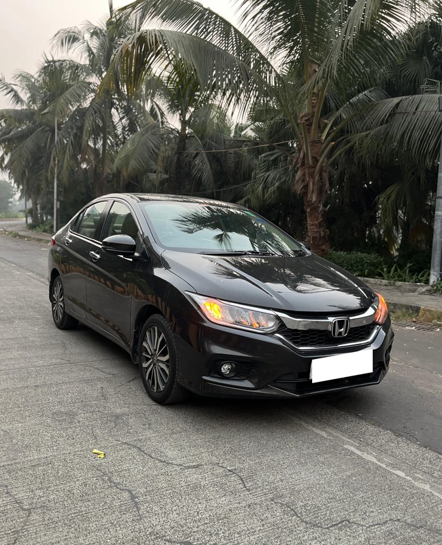 Second-hand 2017 Honda City i-VTEC CVT VX for sale in Mumbai-41