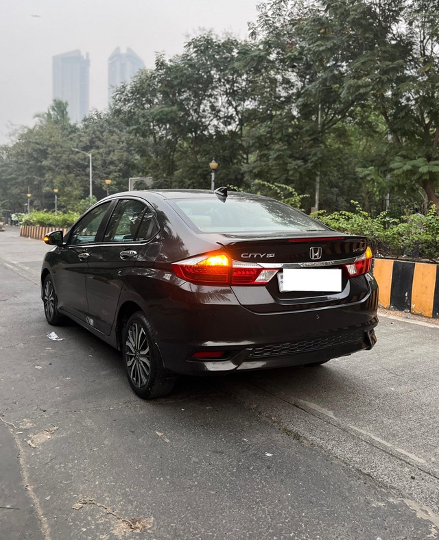 Second-hand 2017 Honda City i-VTEC CVT VX for sale in Mumbai-16