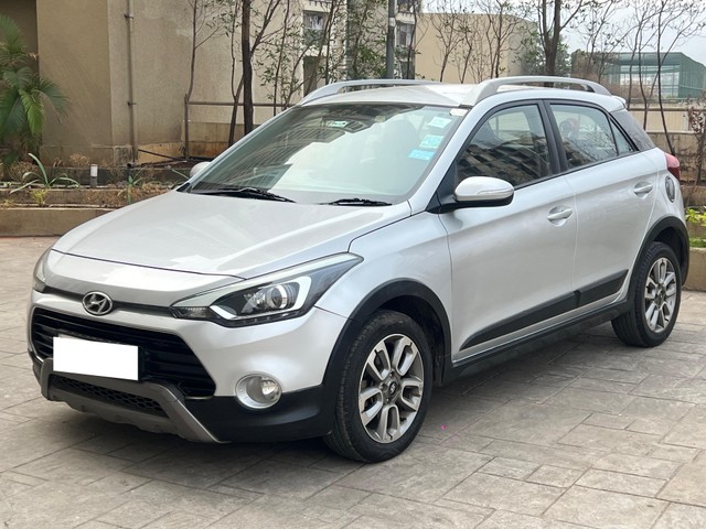 Second-hand 2016 Hyundai i20 Active 1.2 S for sale in Thane-4