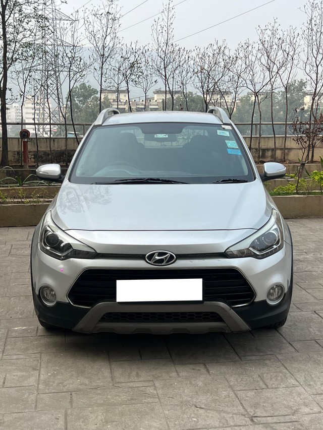Second-hand 2016 Hyundai i20 Active 1.2 S for sale in Thane-7