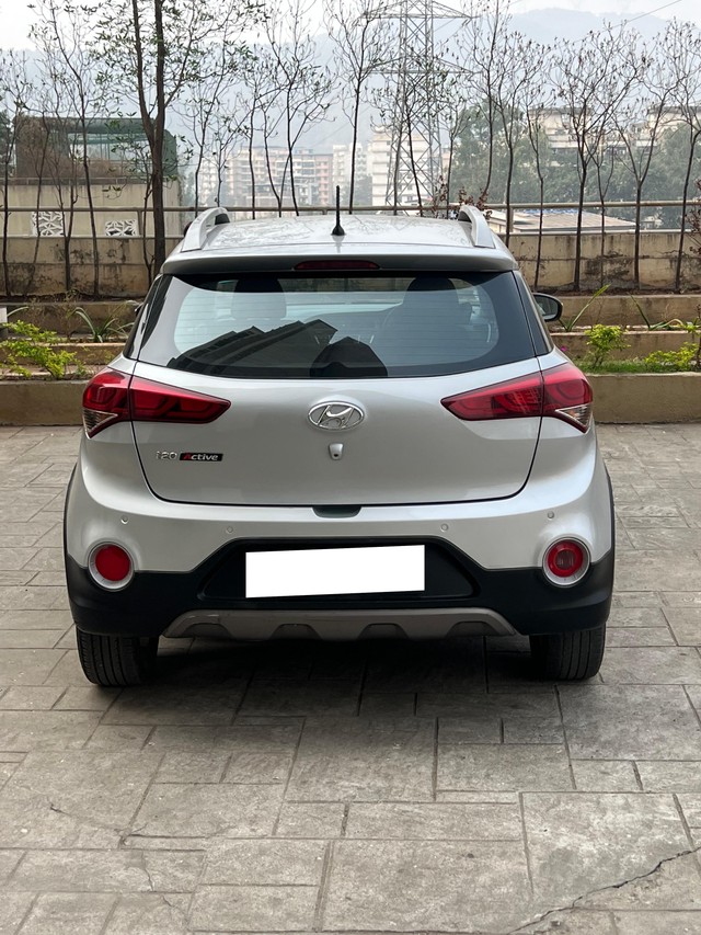 Second-hand 2016 Hyundai i20 Active 1.2 S for sale in Thane-2