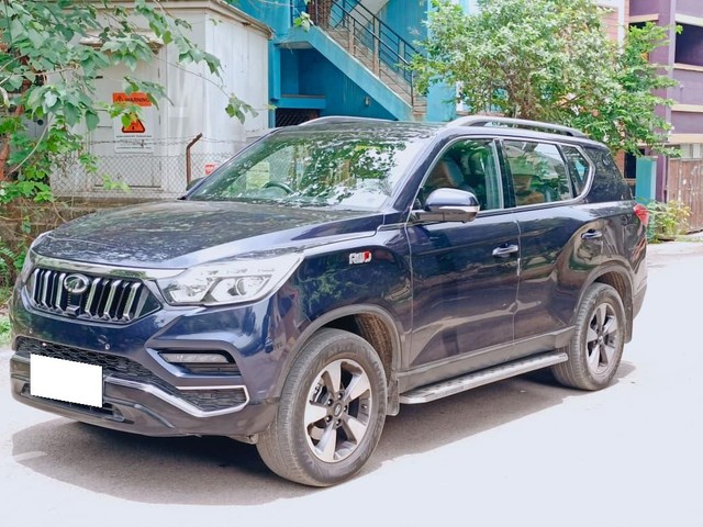 Second-hand 2022 Mahindra Alturas G4 4X2 AT for sale in Bangalore-7