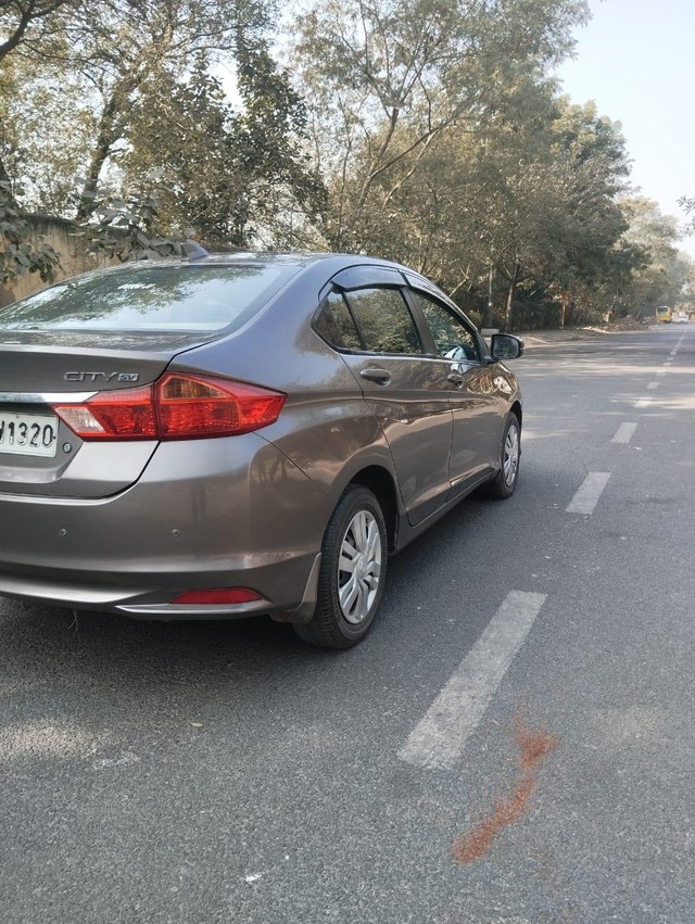 Second-hand 2014 Honda City i VTEC CVT SV for sale in New Delhi-9