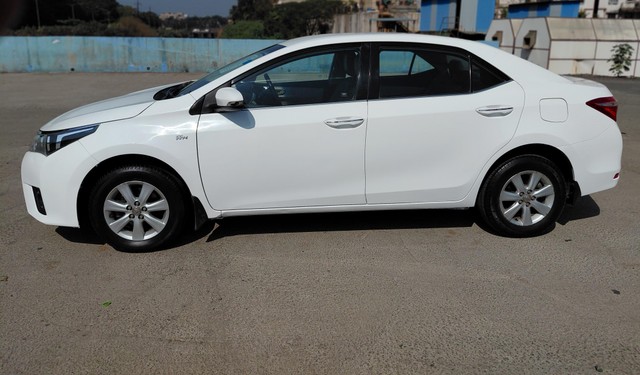 Second-hand 2015 Toyota Corolla Altis G AT for sale in Mumbai-3